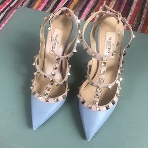Valentino Garavani Rockstud pumps BEAUTIFUL BLUE